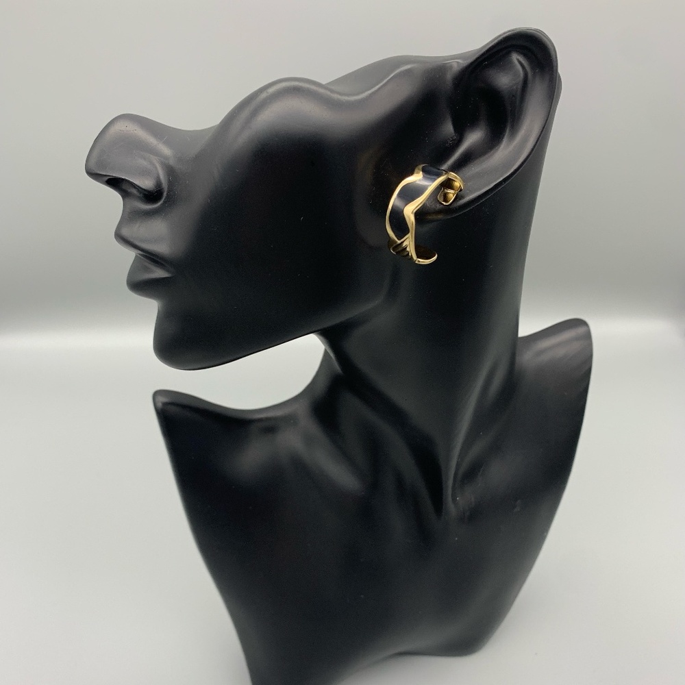 Gold Tone and Black Retro Hoop Earrings. Good Condition.